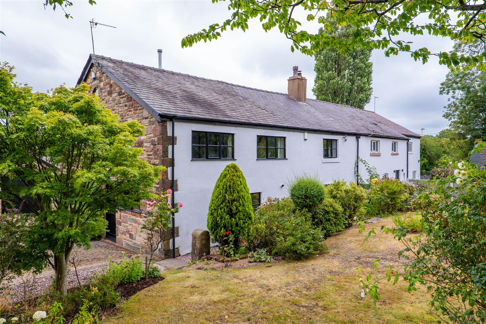 4 bed property in Wood Lane, Chorley